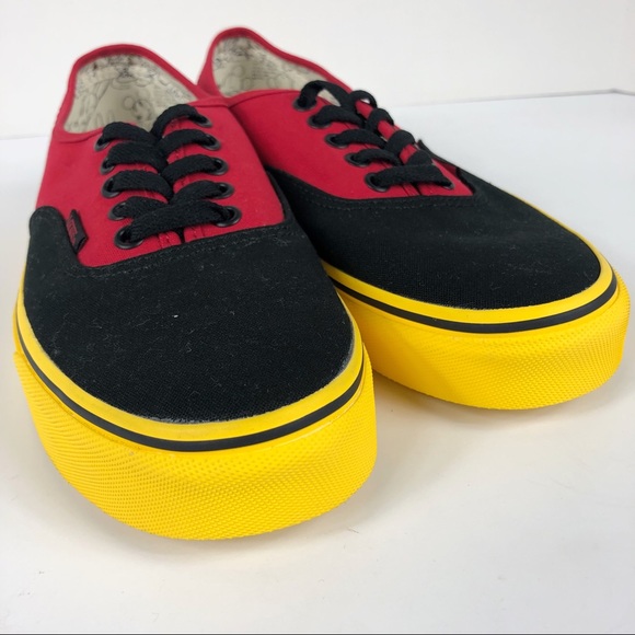Vans Disney low top sneaker Mickey Anniversary HTF - Picture 3 of 8